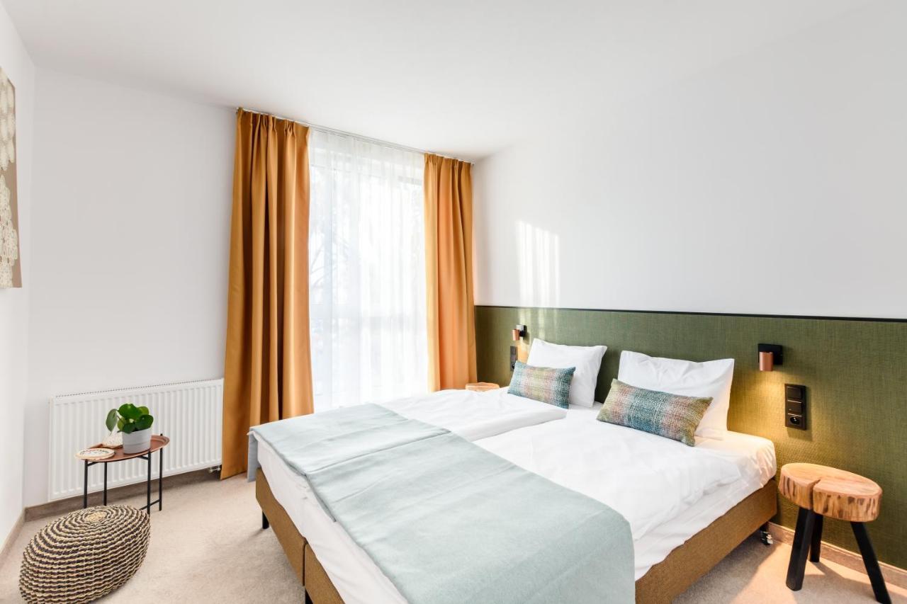 Arche Hotel Люблин Екстериор снимка