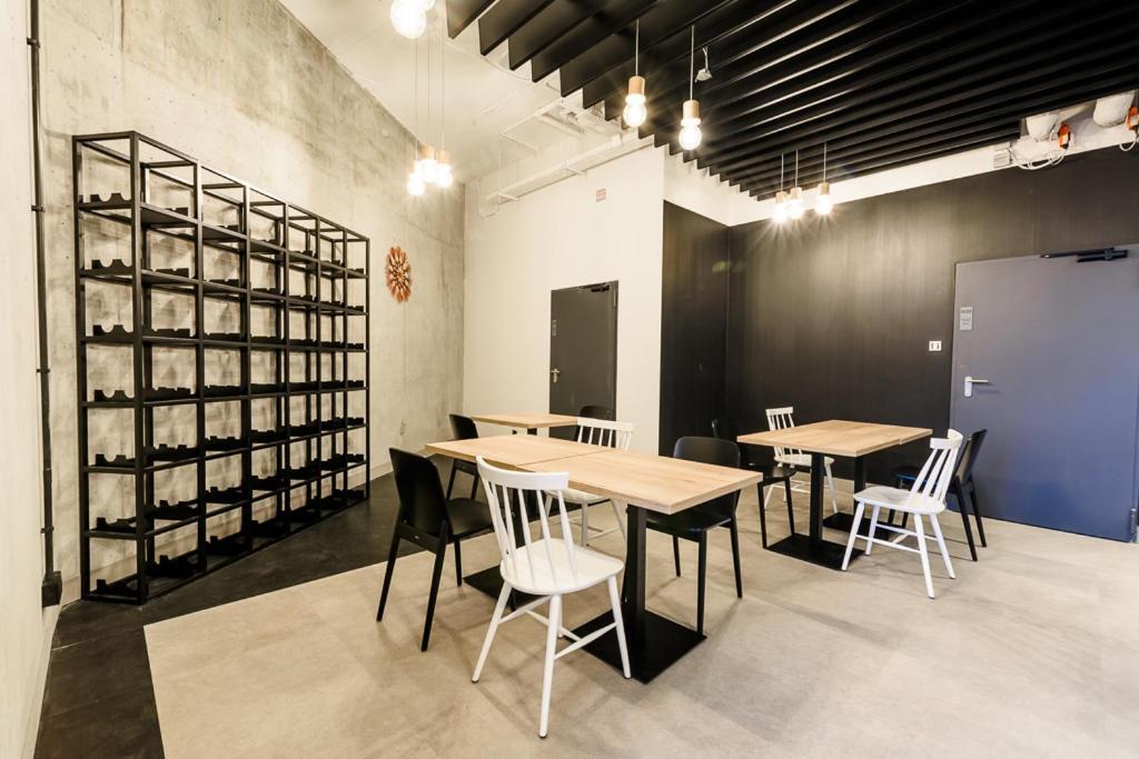Arche Hotel Люблин Екстериор снимка