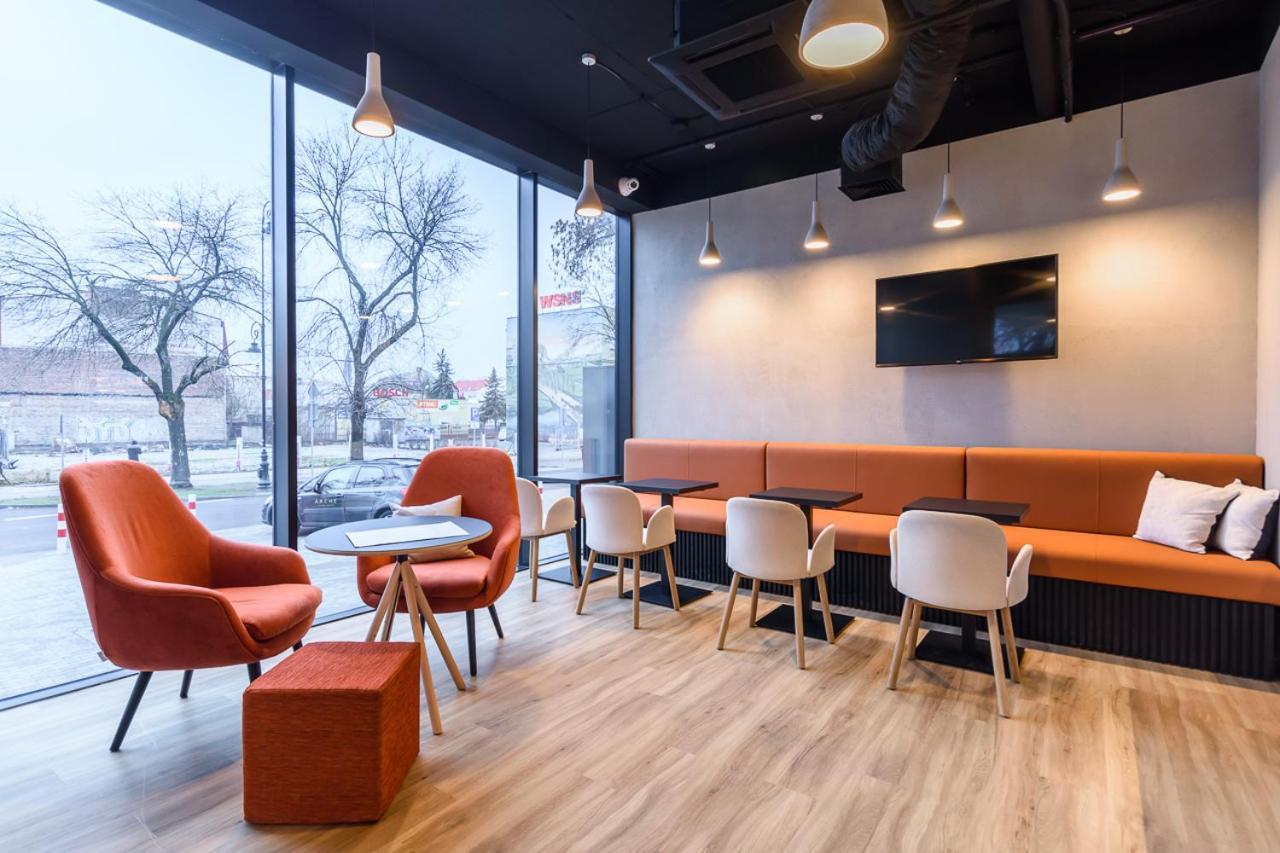 Arche Hotel Люблин Екстериор снимка