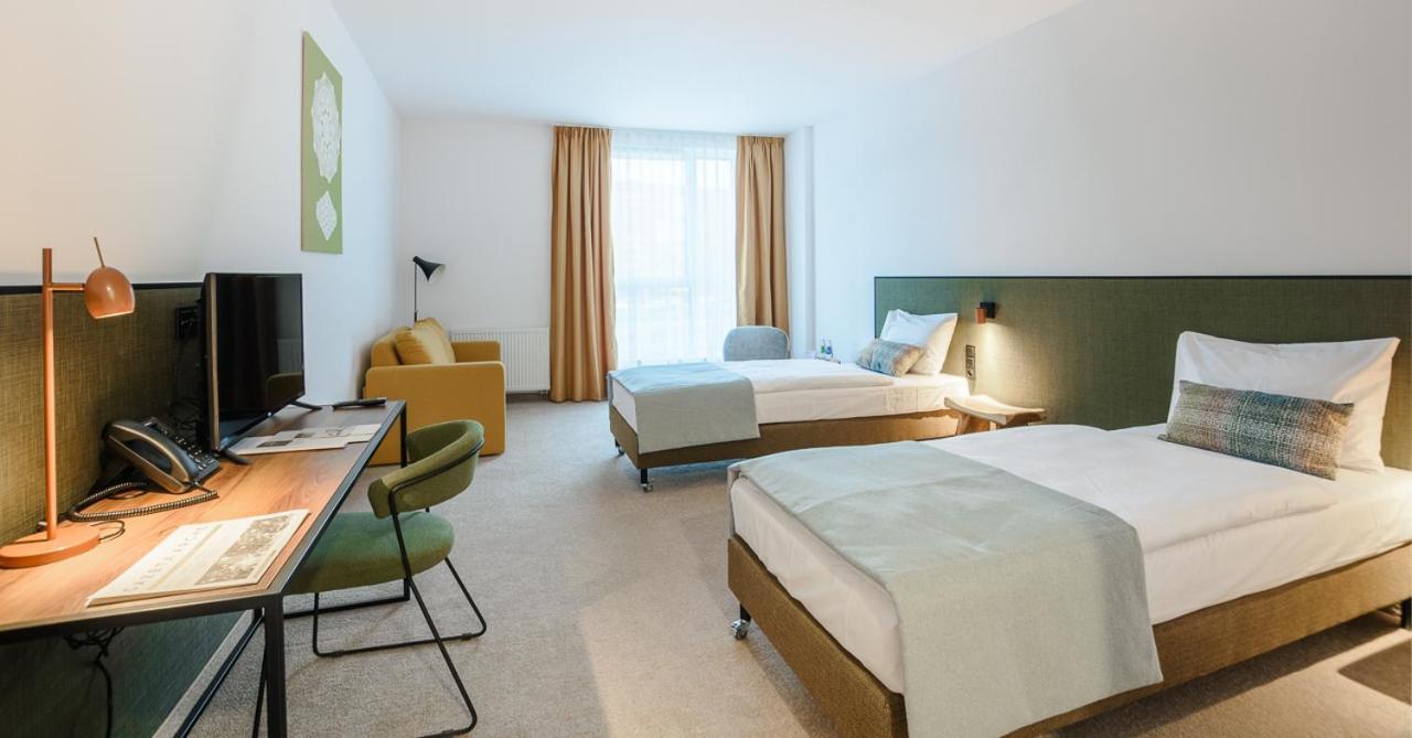 Arche Hotel Люблин Екстериор снимка