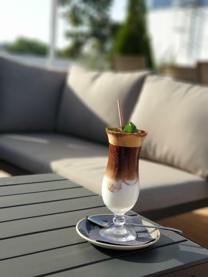 Arche Hotel Люблин Екстериор снимка