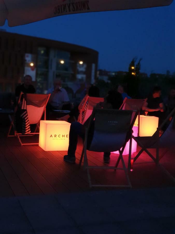 Arche Hotel Люблин Екстериор снимка